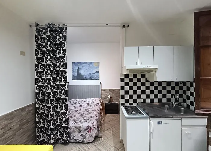 In A Lively Area 公寓 *